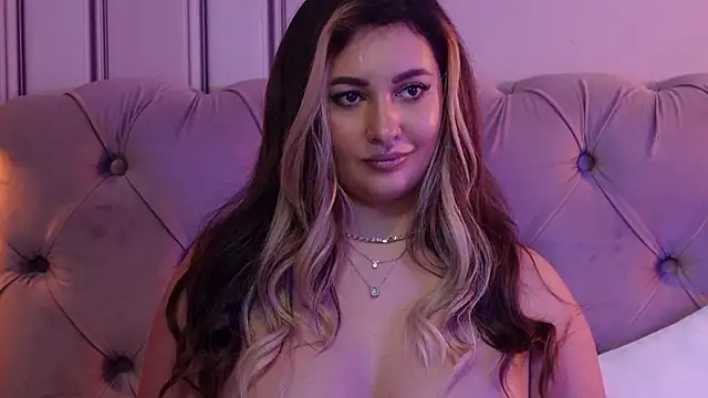 YaaraCollins naked strip webcam for live sex video chat