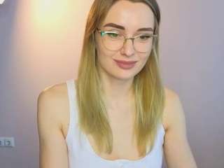 Caaarolline nude hot live sex chat