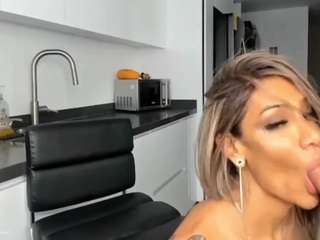 Laurasweet nude hot live sex chat