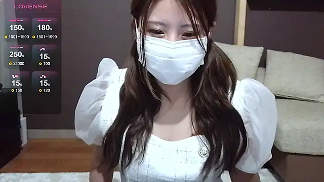 KASUMI-chan naked strip webcam for live sex video chat