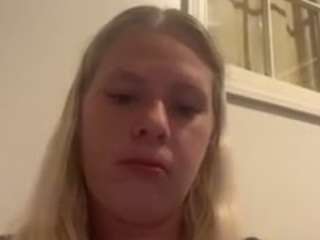 PrettyAzzKay nude hot live sex chat