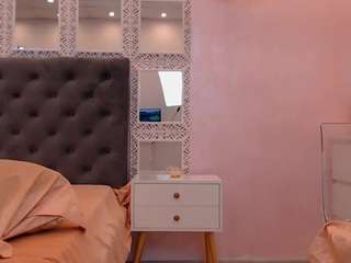 AnissaAstrid nude hot live sex chat