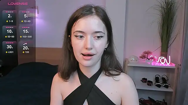 PollyFlame naked strip webcam for live sex video chat