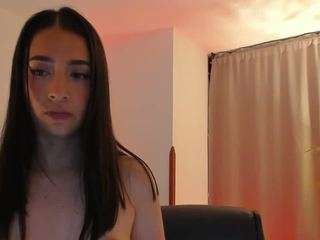 luisa-18 nude hot live sex chat