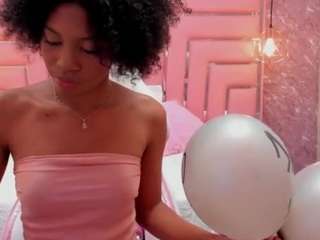 PETIITE-HOT nude hot live sex chat