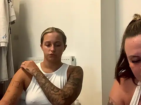 Sexyyduoxx naked strip webcam for live sex video chat