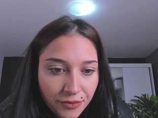 Aleina nude hot live sex chat