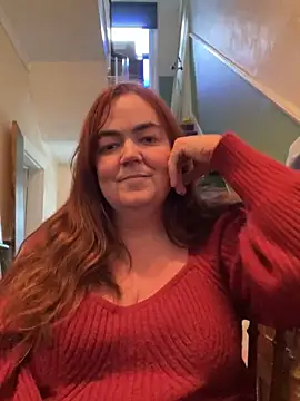 curvy-milf-abbie naked strip webcam for live sex video chat