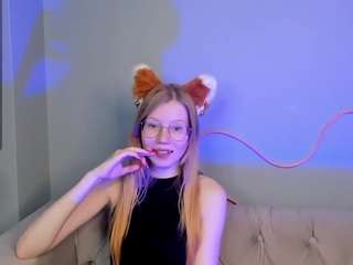 Esme-Runn nude hot live sex chat