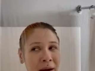 microwAVAlive nude hot live sex chat