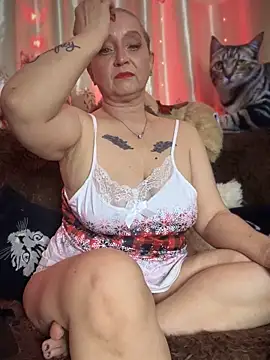 SquirtMilf00 naked strip webcam for live sex video chat