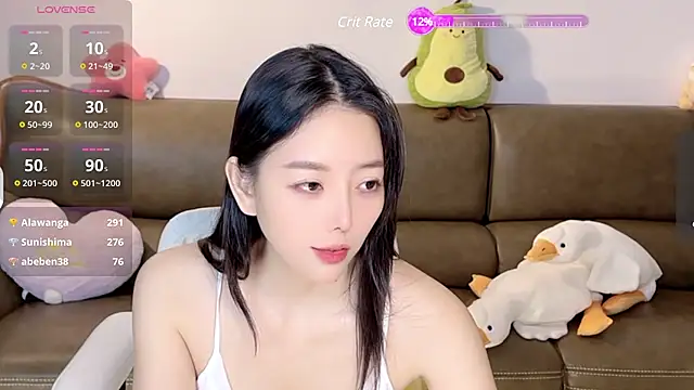 Yilin1999 naked strip webcam for live sex video chat