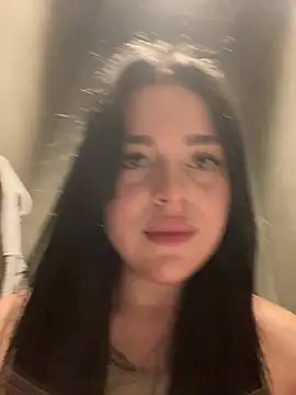 Your_pretty_Mary naked strip webcam for live sex video chat