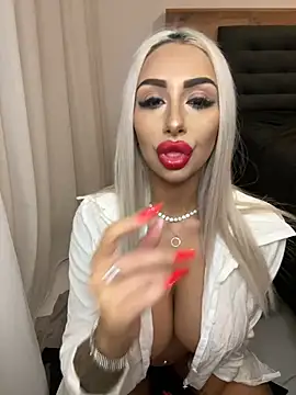 GoldenAmber naked strip webcam for live sex video chat