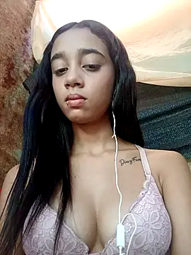 Zoe_Sweett18 naked strip webcam for live sex video chat