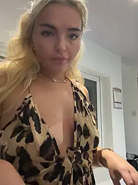 BabyBelleX naked strip webcam for live sex video chat