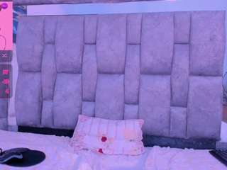 Layla nude hot live sex chat