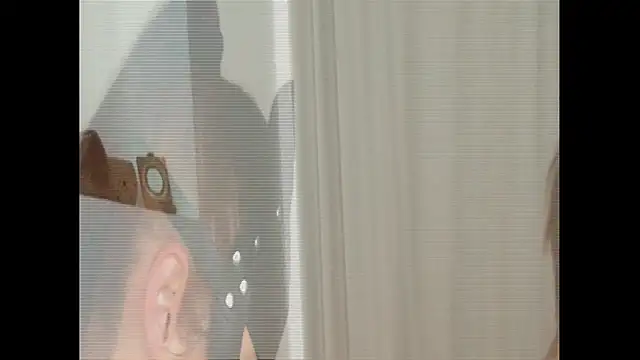 Samira-Summer naked strip webcam for live sex video chat