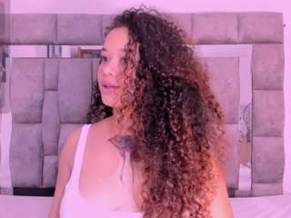 Zuly-Jones nude hot live sex chat
