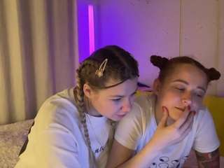 kiracute18 nude hot live sex chat