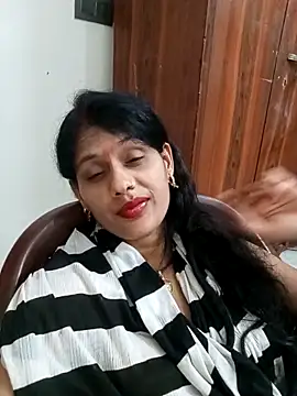 Eshwari_Chopra naked strip webcam for live sex video chat
