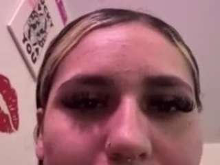 playboyyem nude hot live sex chat