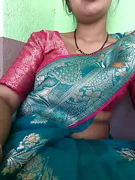 Ruhihoty12 naked strip webcam for live sex video chat