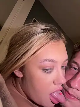 GoddessPrincesss naked strip webcam for live sex video chat