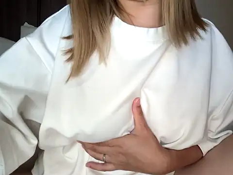_hina_chan_ naked strip webcam for live sex video chat