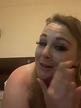 laceygreen naked strip webcam for live sex video chat