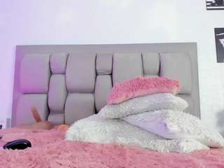 natashaa-evanss nude hot live sex chat