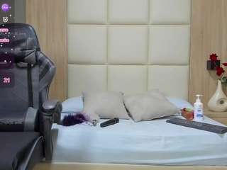 caroline-00403 nude hot live sex chat