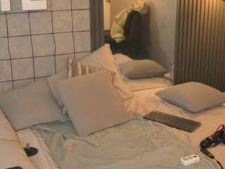 EmmyBella nude hot live sex chat