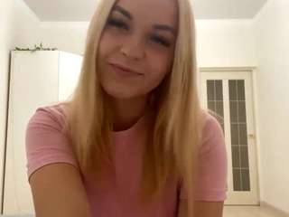 LeanaPeetoom nude hot live sex chat