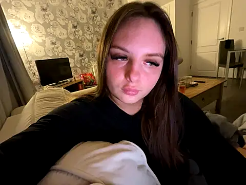 EllaStarrxxx naked strip webcam for live sex video chat
