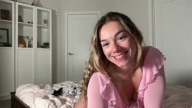 TheRealKenleyW naked strip webcam for live sex video chat