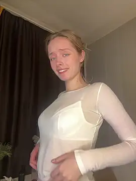SunnyShiney naked strip webcam for live sex video chat