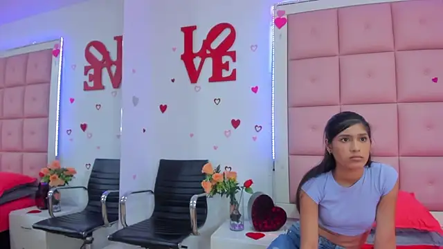 Aliss_Aron naked strip webcam for live sex video chat