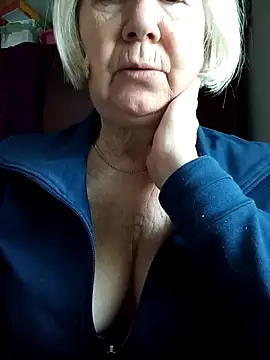 KlaudiaDarling naked strip webcam for live sex video chat