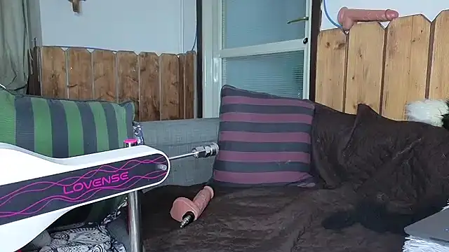 SoloValentina naked strip webcam for live sex video chat