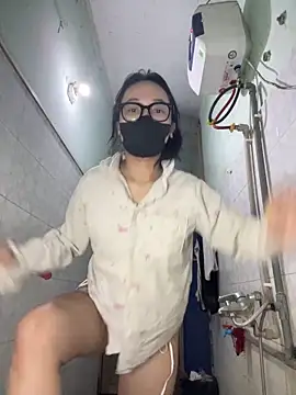 Leeeiuu naked strip webcam for live sex video chat