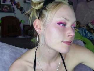 LilFknSquirt nude hot live sex chat