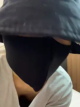 nide-laoshi naked strip webcam for live sex video chat