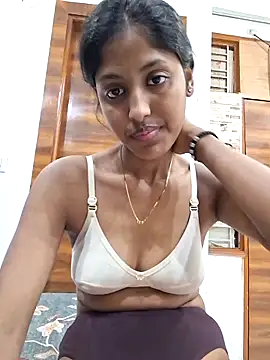 Pari_lovers naked strip webcam for live sex video chat