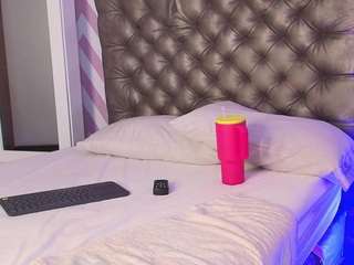 Tayrasiny nude hot live sex chat