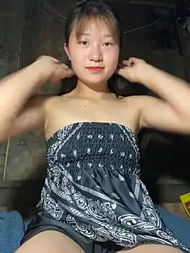 holee-laura naked strip webcam for live sex video chat