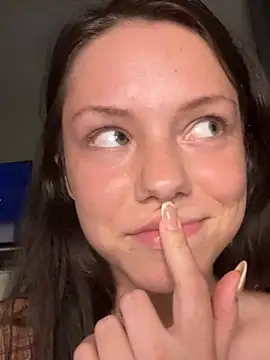 lilbbyily naked strip webcam for live sex video chat