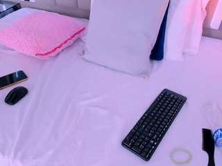 Mia Lover nude hot live sex chat