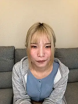 una2001 naked strip webcam for live sex video chat