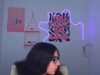 OliviaLiveu nude hot live sex chat
